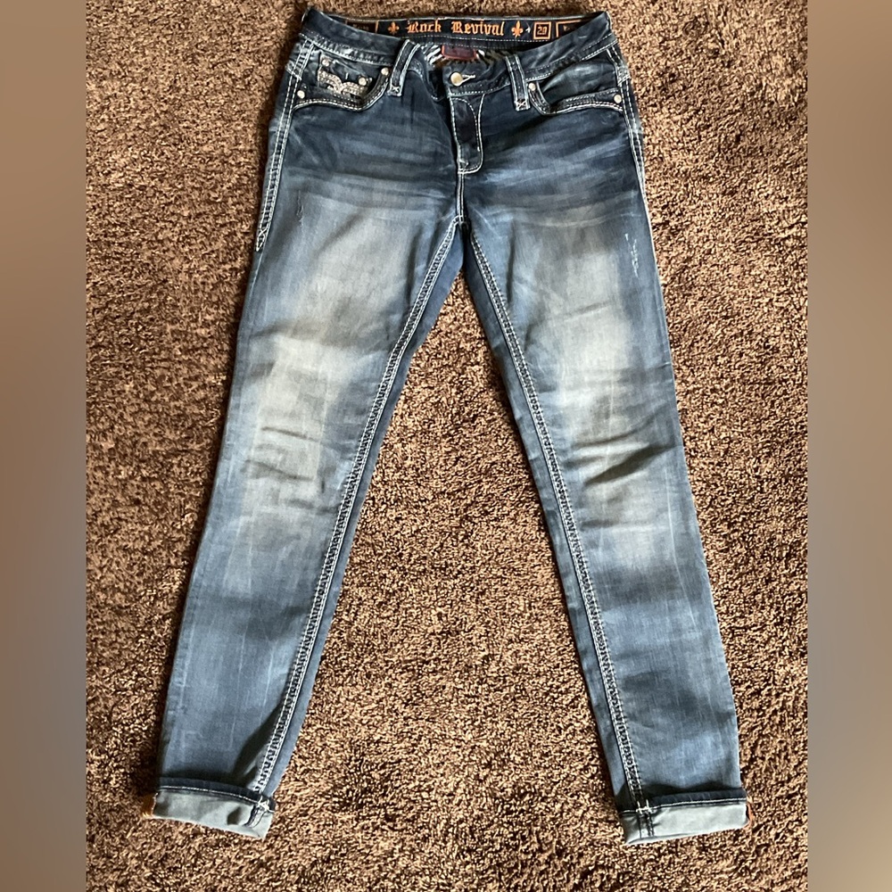 Preowned women’s Rock Revival Barby Easy Skinny jeans sz 29